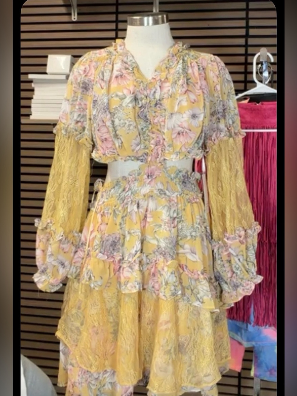 NWT ROSEVELVET Yellow Floral Lace Long-Sleeve Ruffle Dress SIZE L